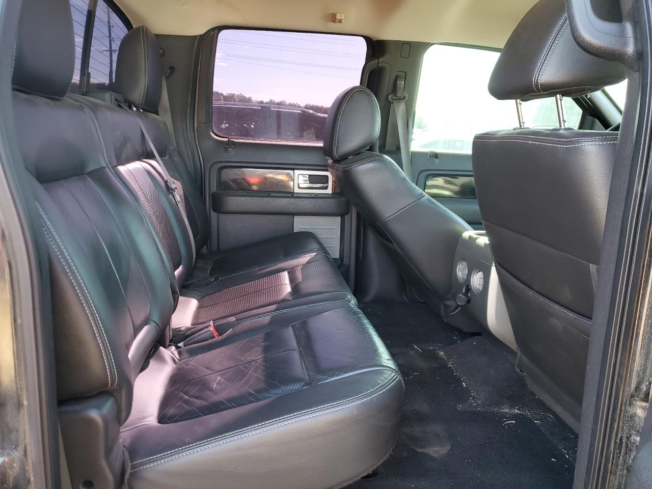 2010 Ford F-150 - Image 10
