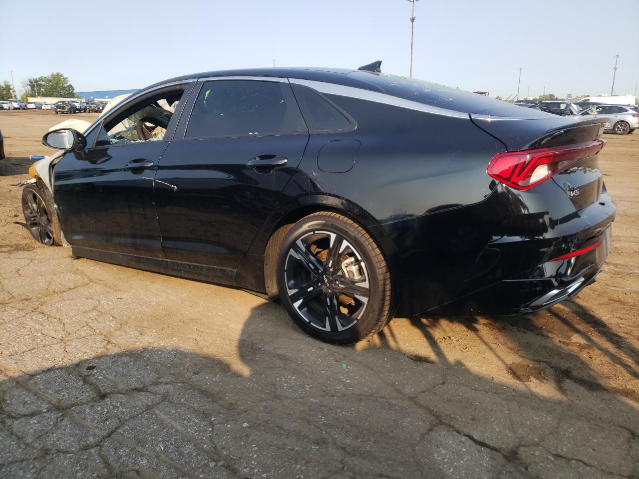 2024 Kia K5 - Image 2