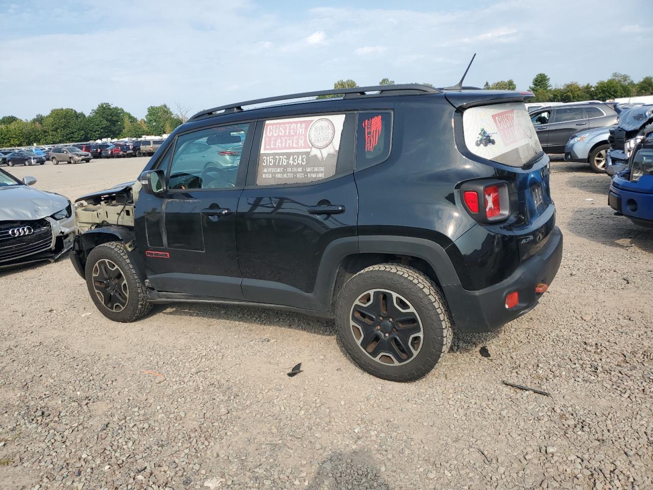 ZACCJBCB8HPE46406 2017 JEEP RENEGADE - Image 2