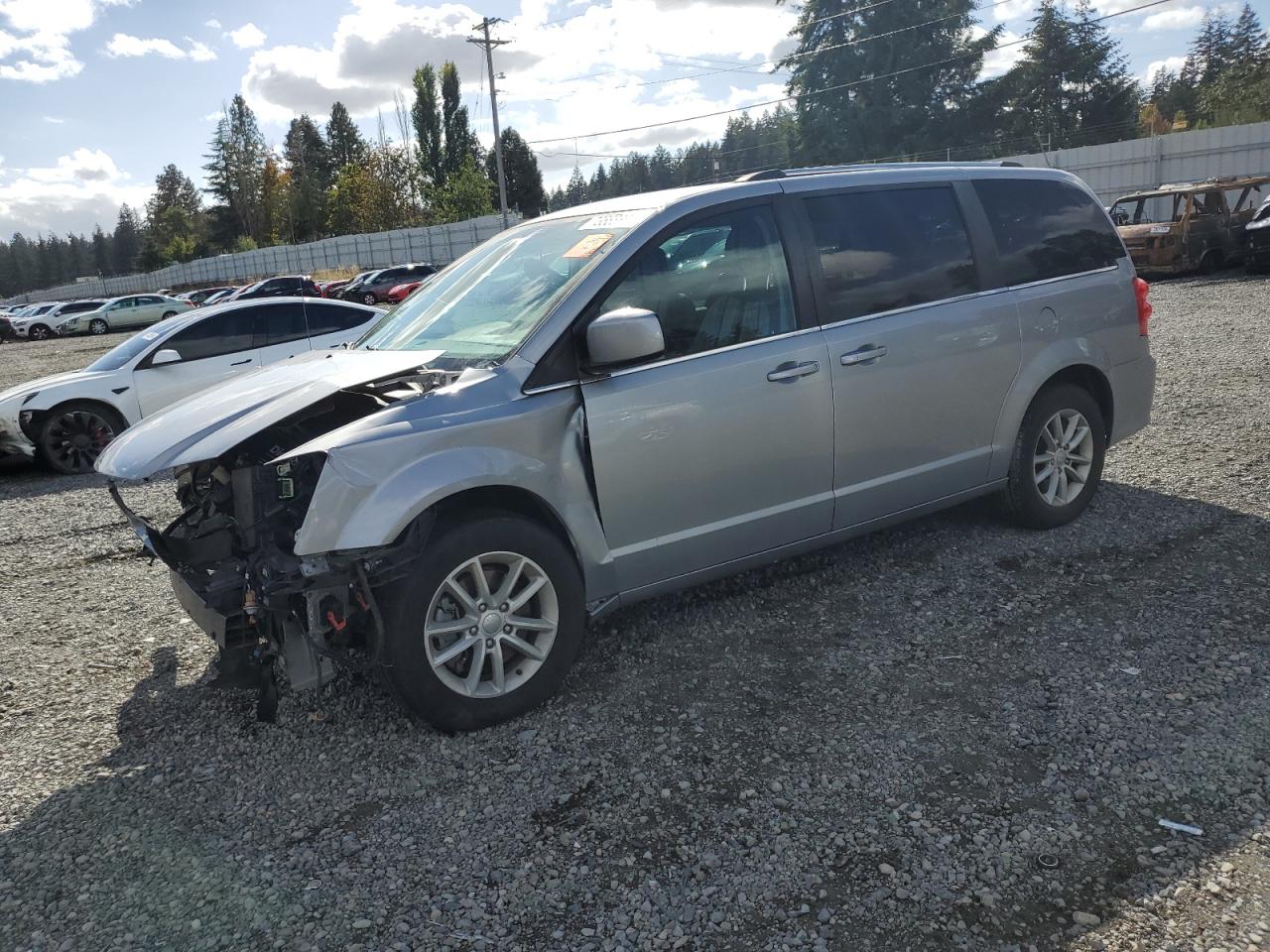 2019 Dodge Caravan - Image 1