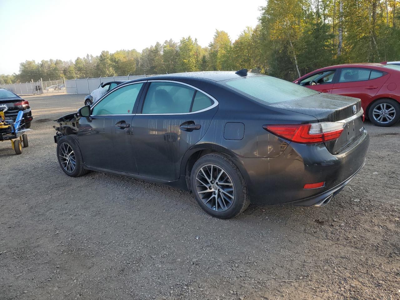 58ABK1GG1JU111280 2018 LEXUS ES - Image 2