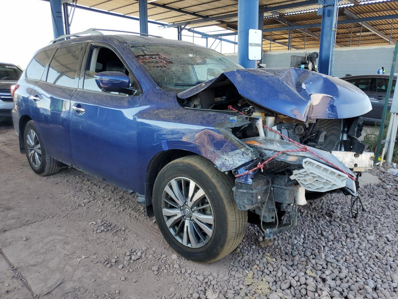 2019 Nissan Pathfinder - Image 4