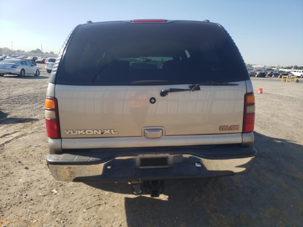 2001 GMC Yukon - Image 6