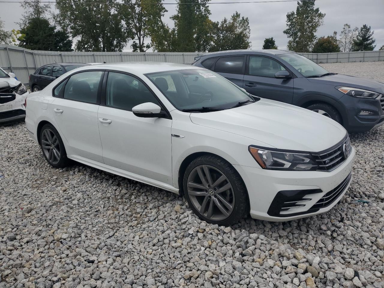 1VWAA7A3XJC030316 2018 Volkswagen Passat S