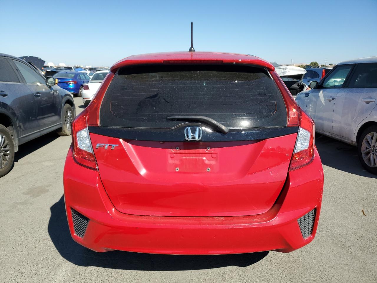 3HGGK5H5XFM750180 2015 Honda Fit Lx