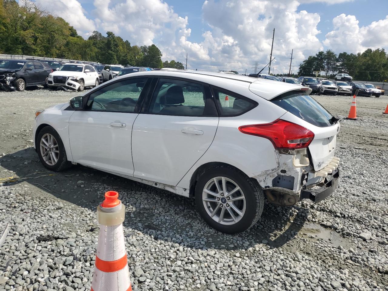 1FADP3K2XFL364288 2015 FORD FOCUS - Image 2