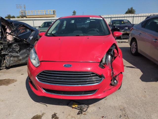 Sedans FORD FIESTA 2014 Red