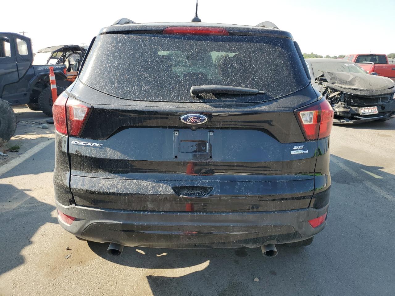 1FMCU9GD7KUB63492 2019 Ford Escape Se