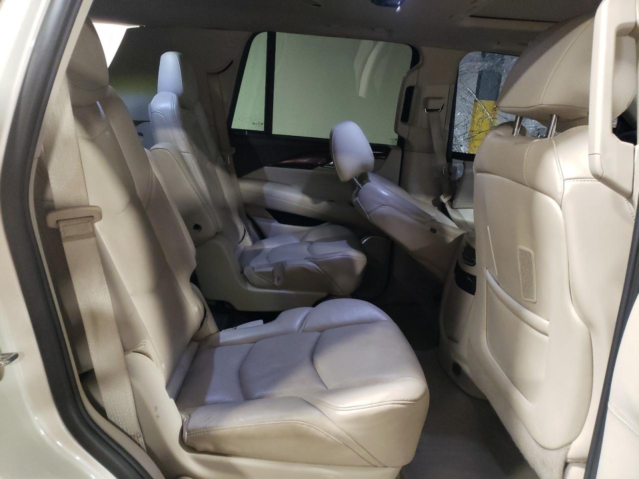 1GYS4BKJ9FR157930 2015 Cadillac Escalade Luxury