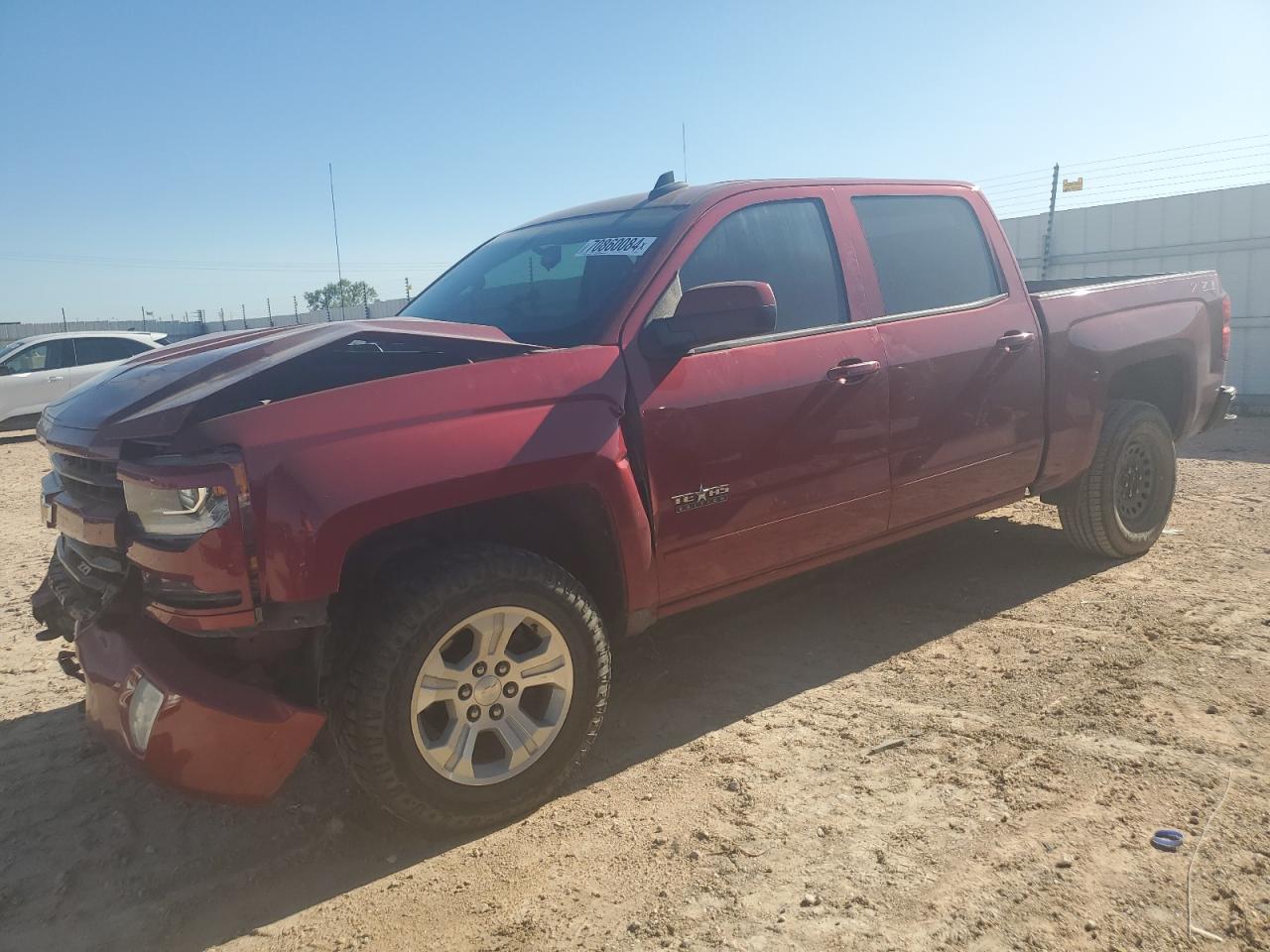 2018 Chevrolet Silverado K1500 Lt VIN: 3GCUKREC4JG636453 Lot: 70860084