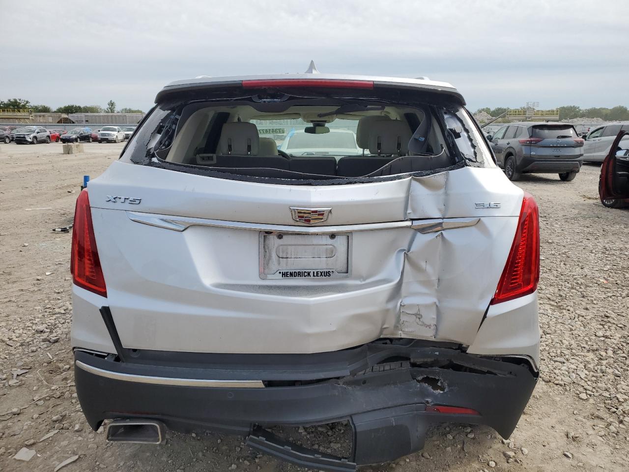 1GYKNBRSXHZ163430 2017 Cadillac Xt5 Luxury