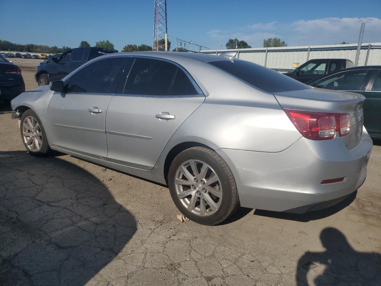 VIN 1G11D5SL6FF313291 2015 CHEVROLET MALIBU no.2