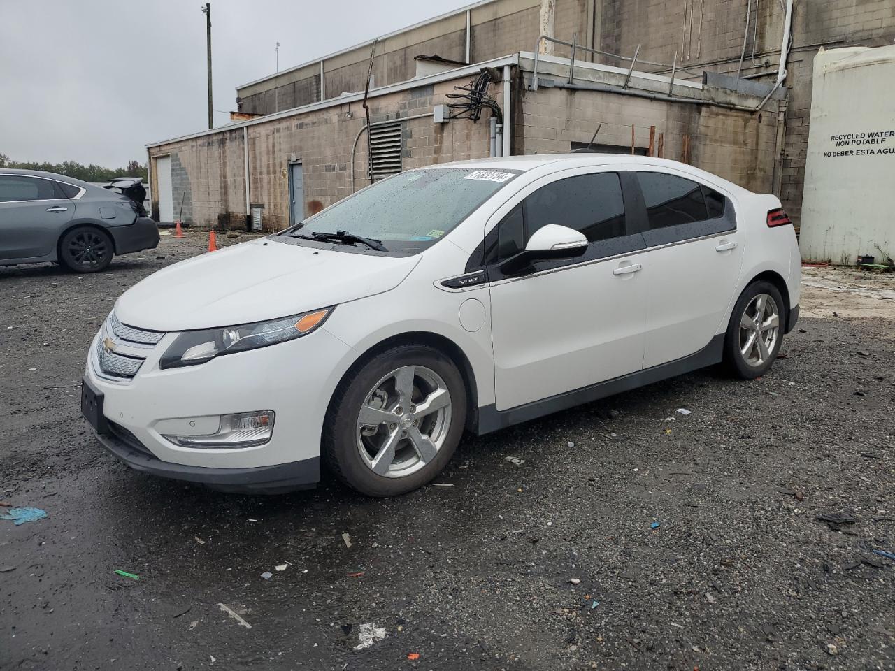 2015 Chevrolet Volt - Image 1