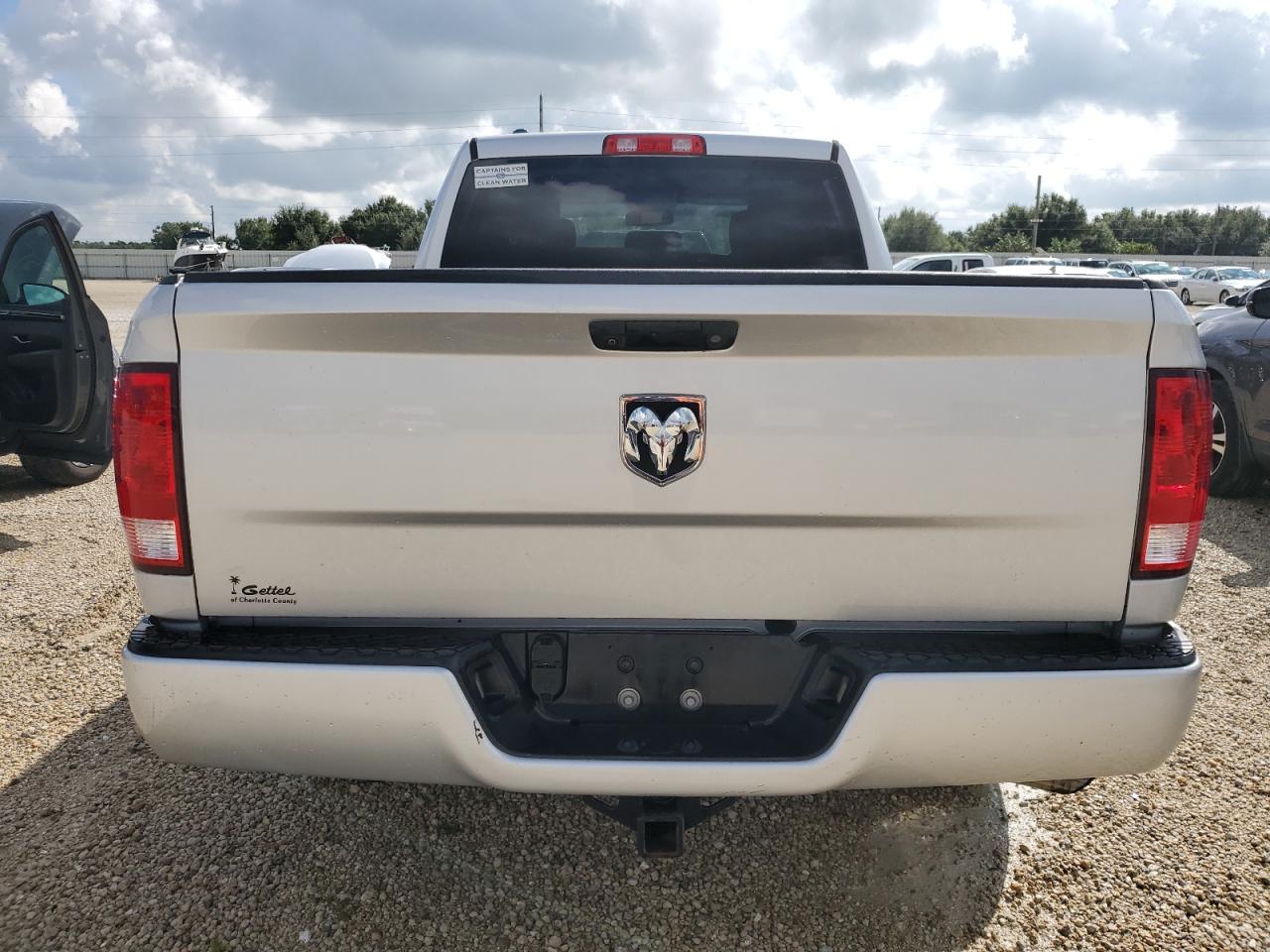 1C6RR6FG6JS202164 2018 Ram 1500 St