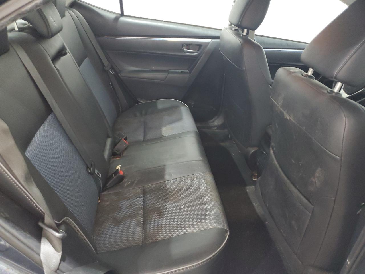 2015 Toyota Corolla L VIN: 2T1BURHE7FC240338 Lot: 72151984