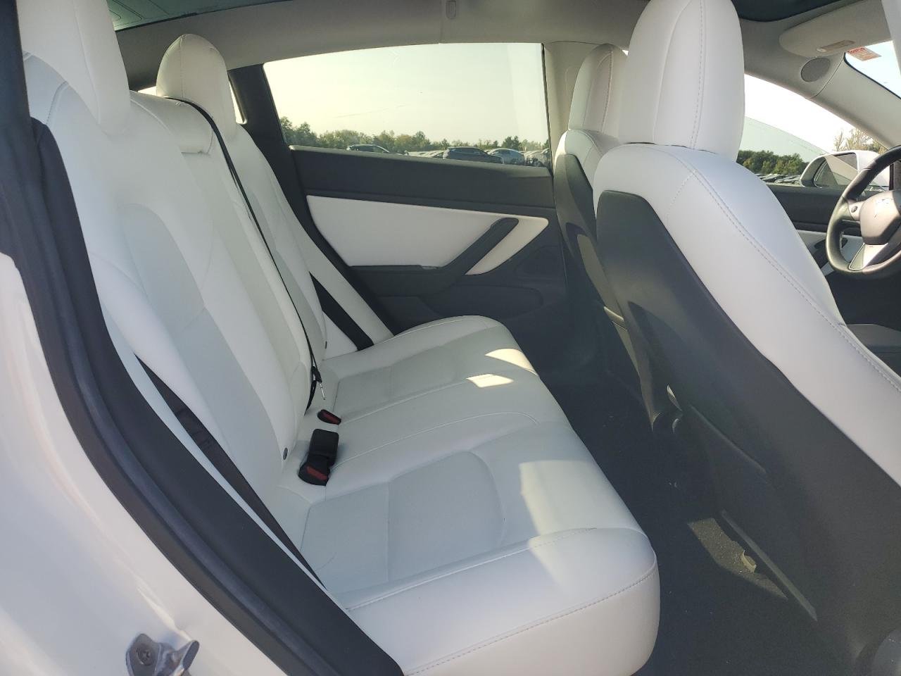 5YJ3E1EBXKF391158 2019 Tesla Model 3