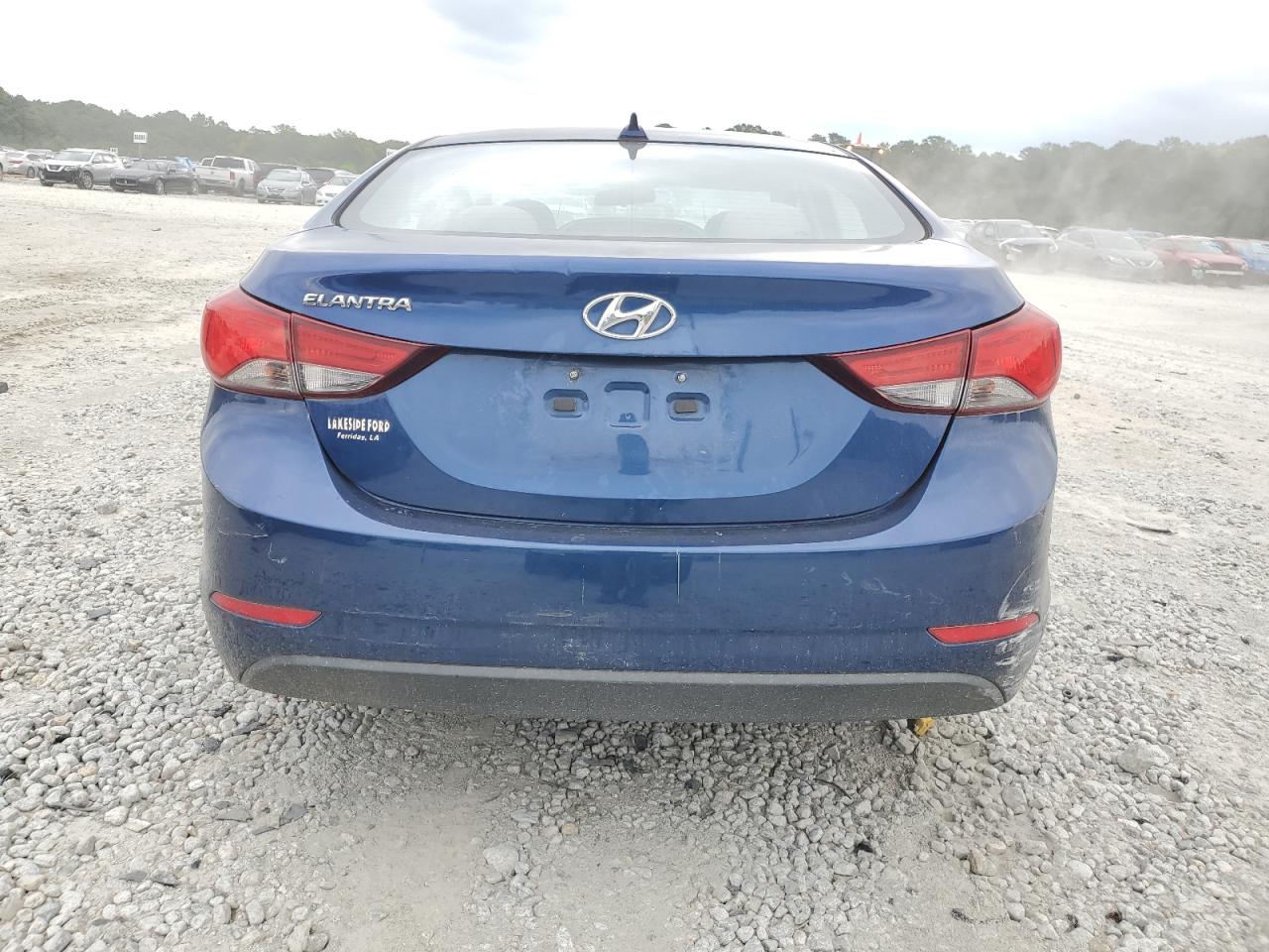 5NPDH4AE8GH777437 2016 Hyundai Elantra Se