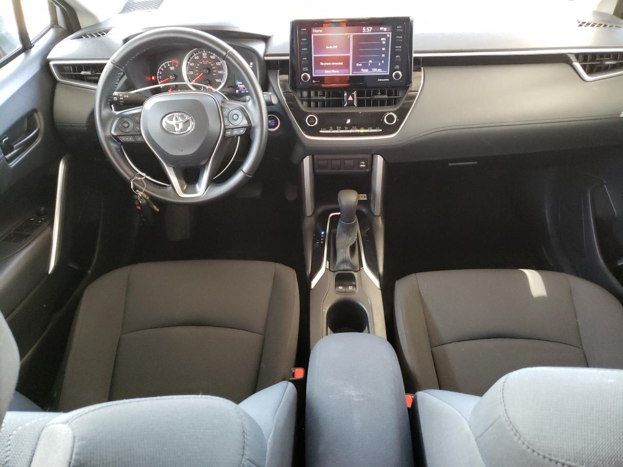 2022 Toyota Corolla Cross Le VIN: 7MUCAAAG0NV021713 Lot: 70322724