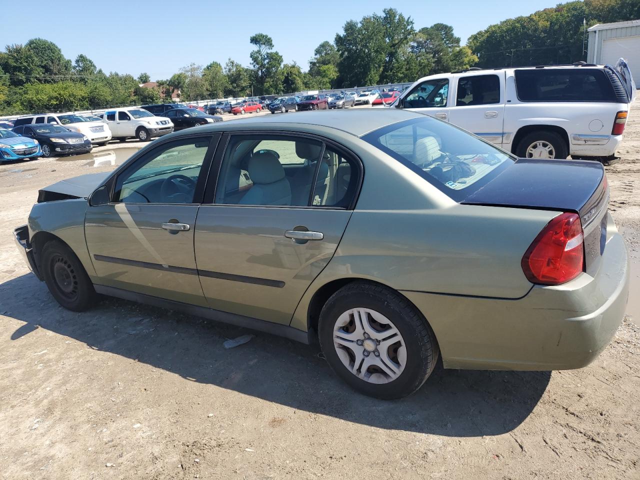 2004 Chevrolet Malibu - Image 2