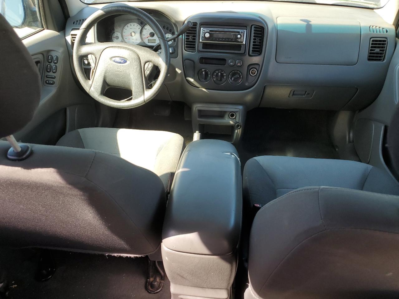 1FMYU021X3KA18362 2003 Ford Escape Xls