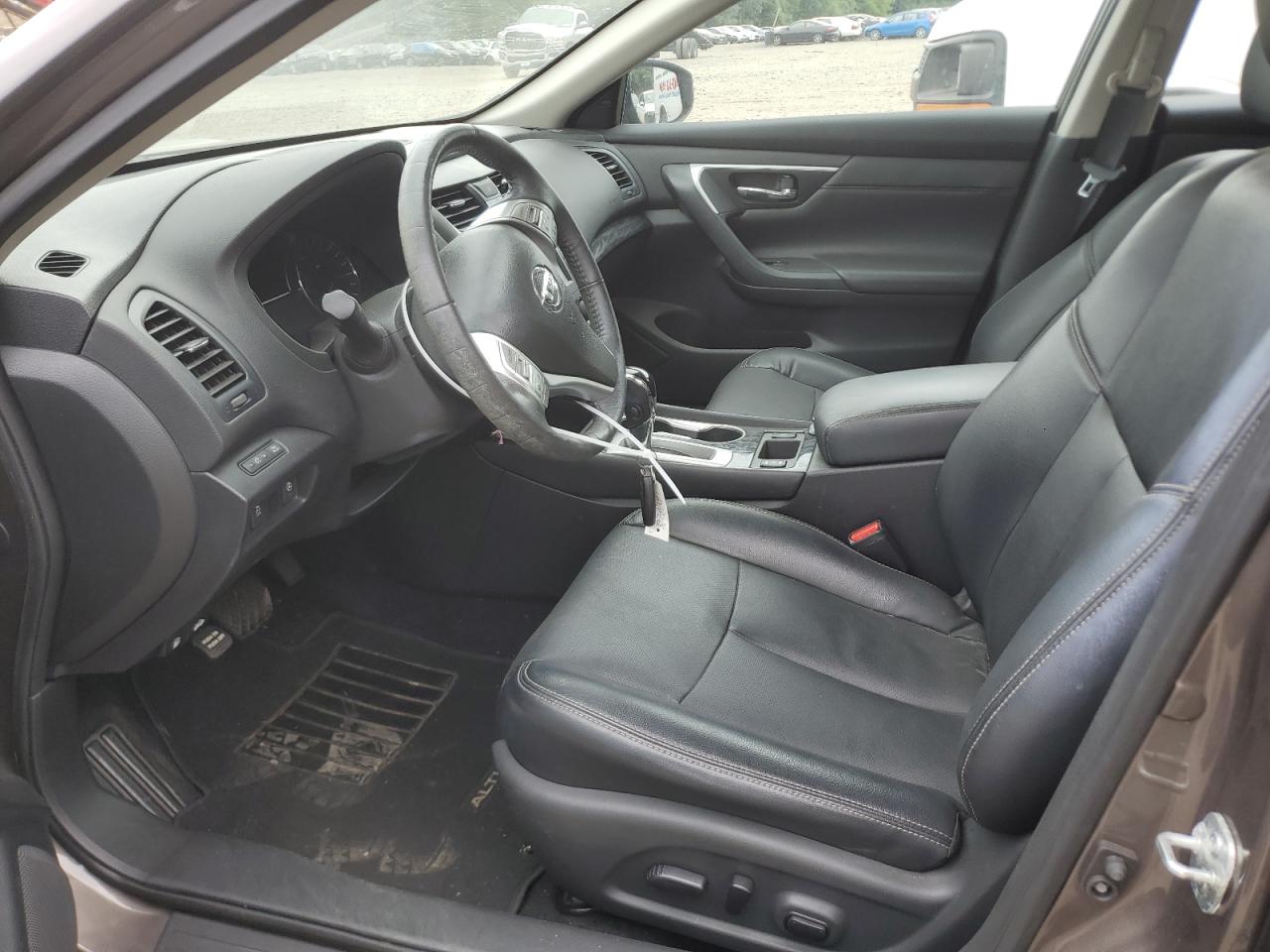 2017 Nissan Altima - Image 7