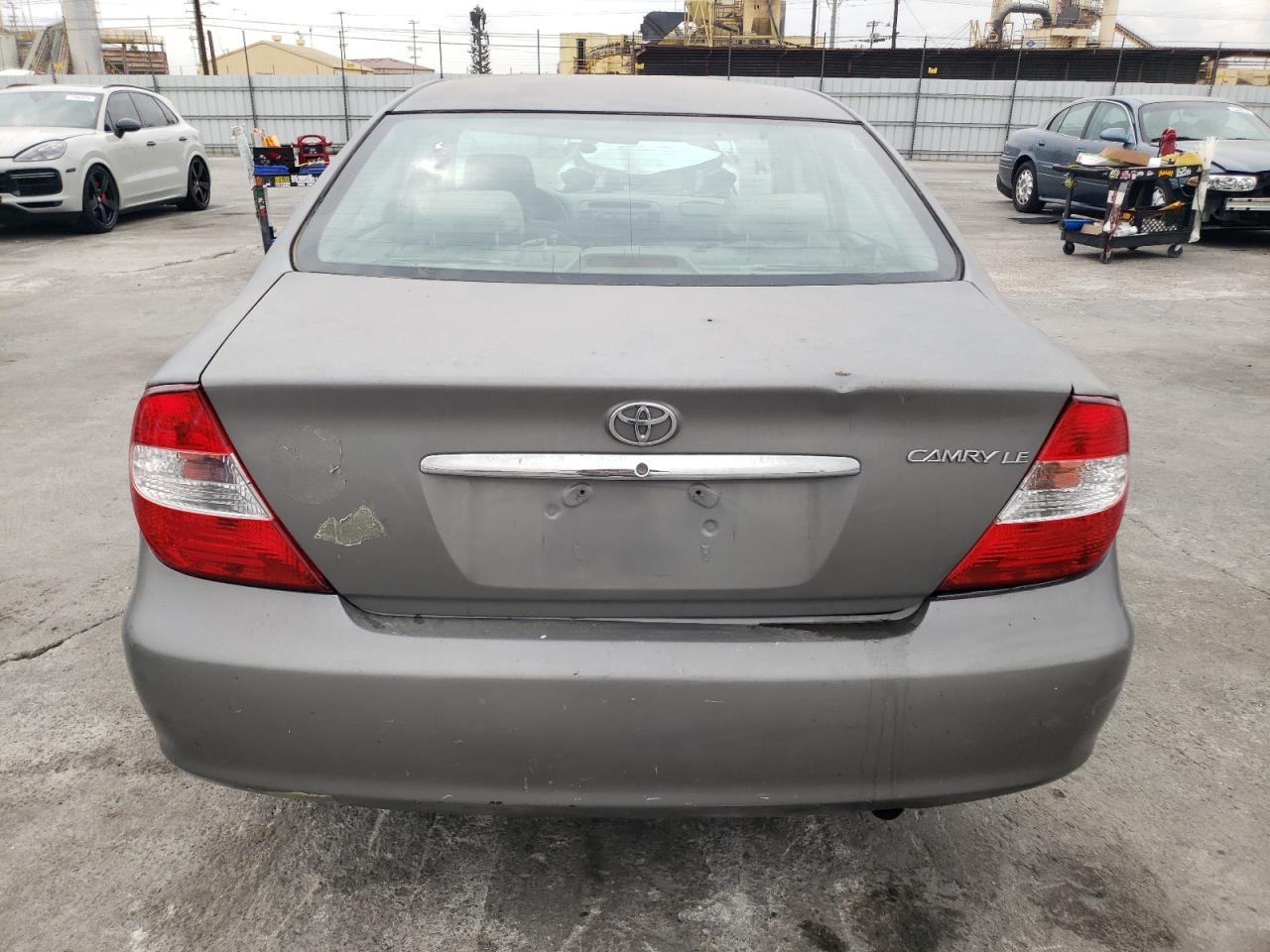 2002 Toyota Camry Le VIN: 4T1BE32K12U580036 Lot: 72203794