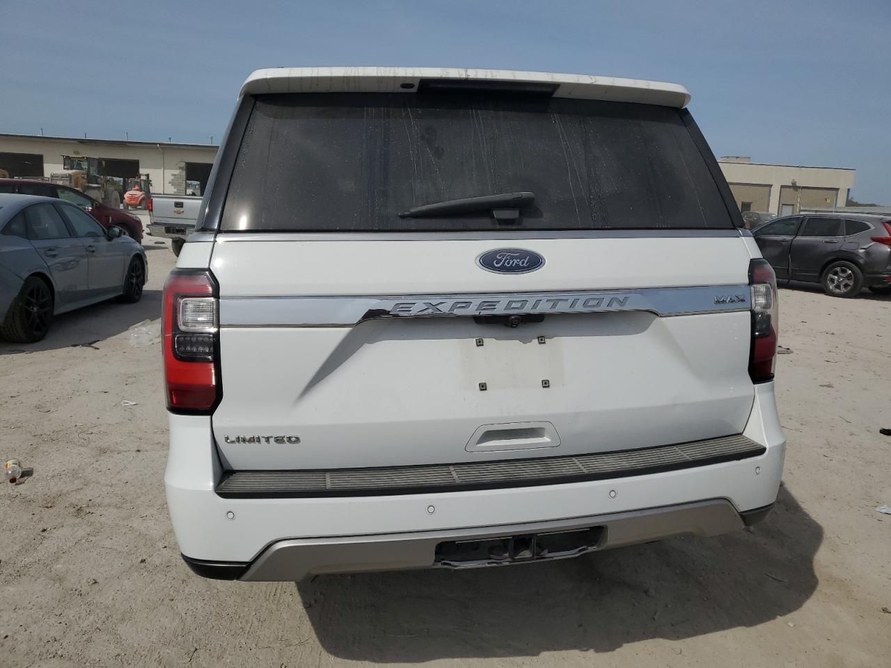 1FMJK2AT6JEA19834 2018 Ford Expedition Max Limited