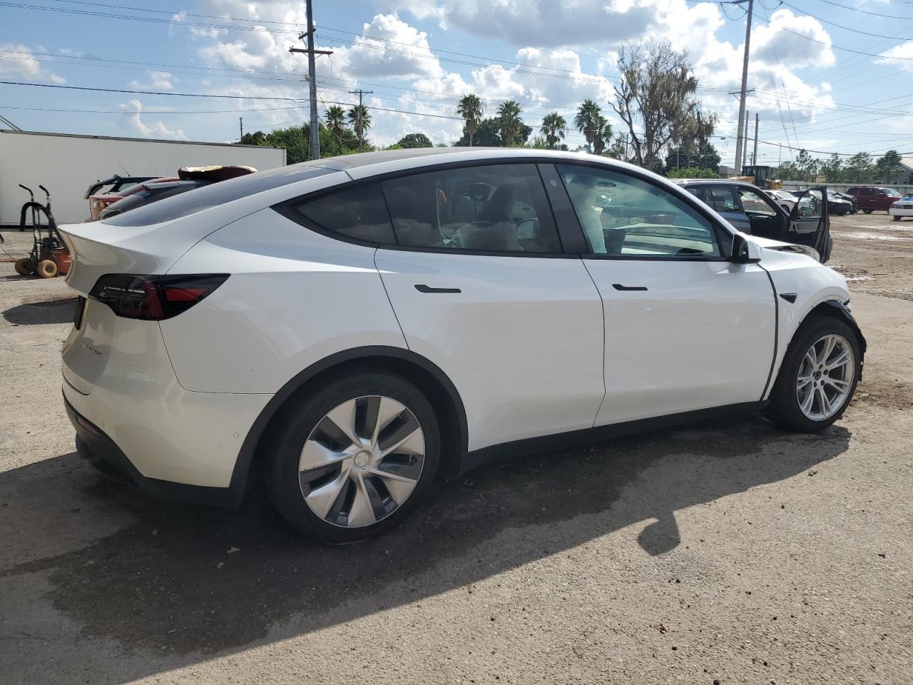 2021 Tesla Model Y VIN: 5YJYGAEE3MF144951 Lot: 72146334