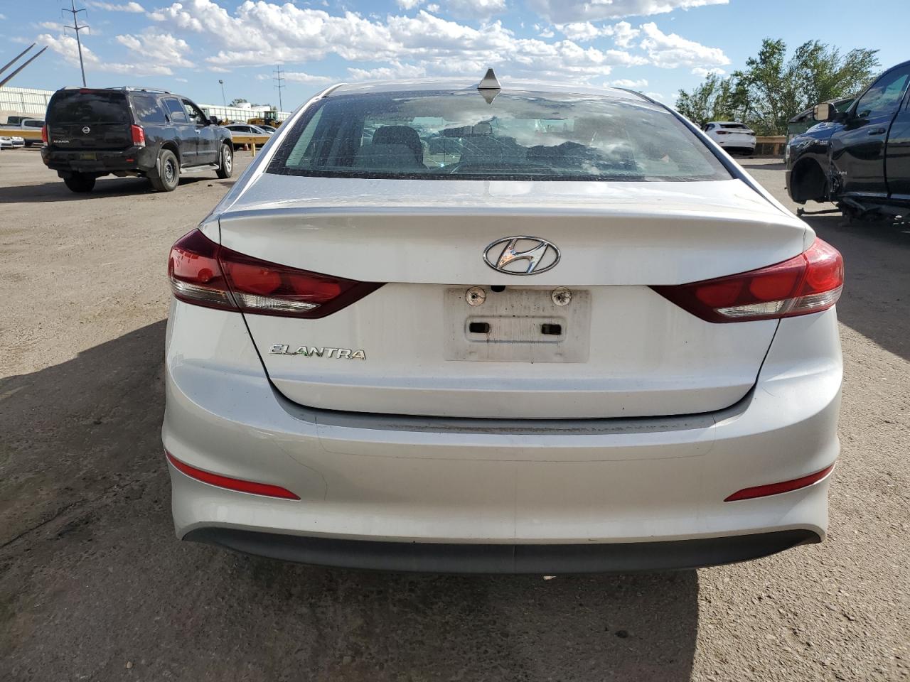 5NPD84LF1JH327366 2018 Hyundai Elantra Sel