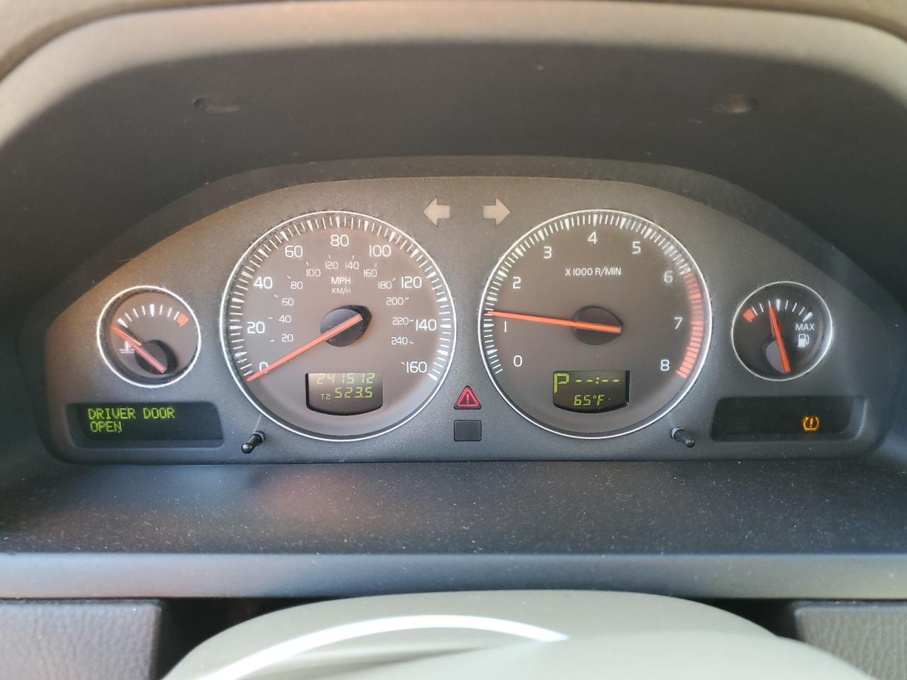 2009 Volvo XC90 - Image 9