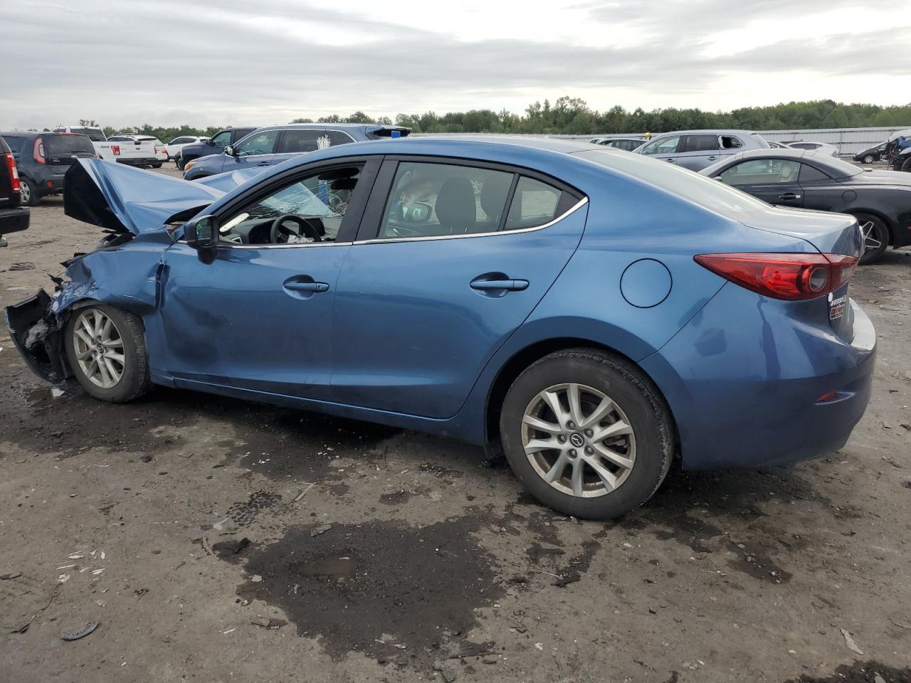 3MZBN1U7XJM247349 2018 MAZDA 3 - Image 2