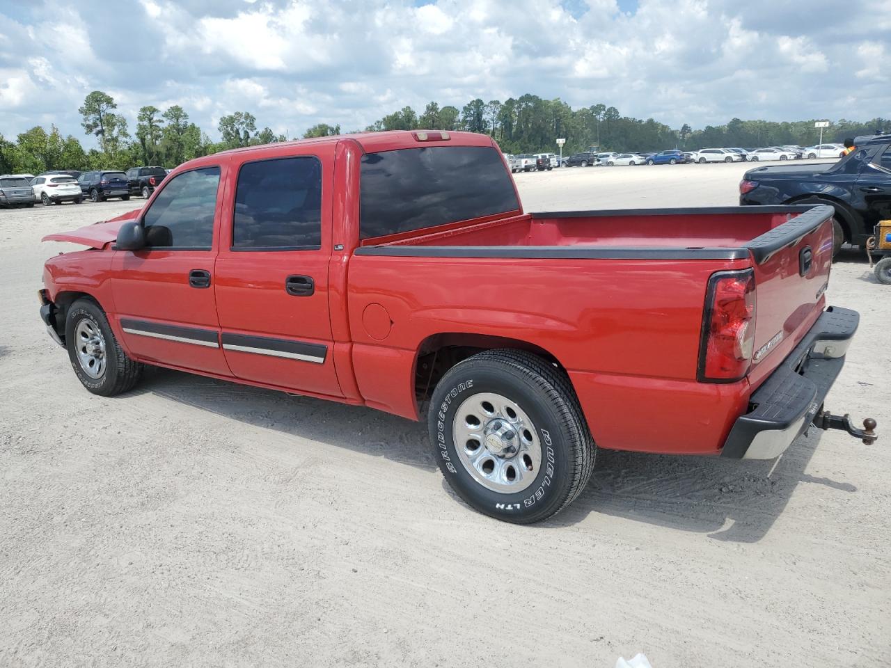 2004 Chevrolet Silverado - Image 2