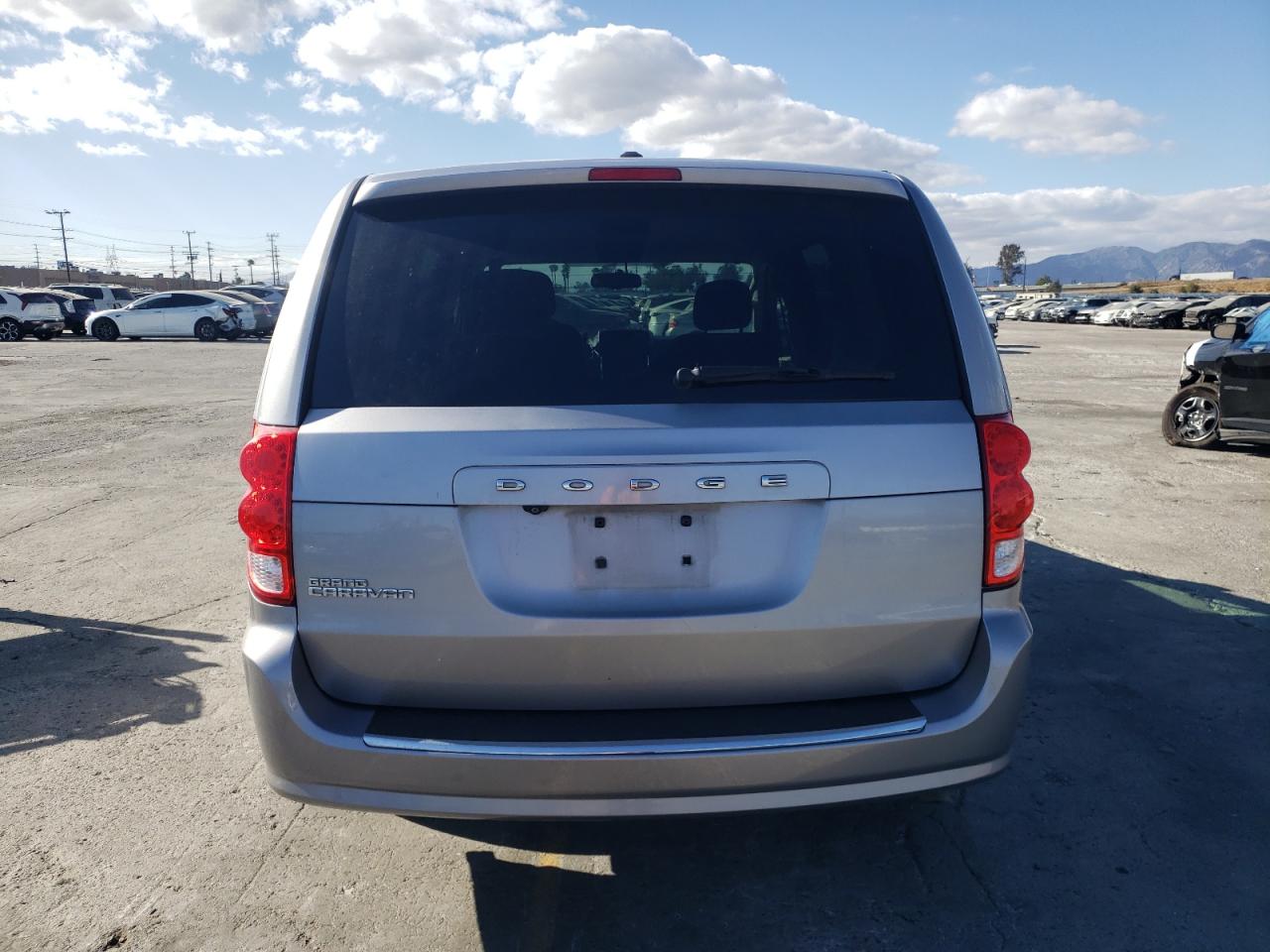 2017 Dodge Grand Caravan Se VIN: 2C4RDGBG5HR618821 Lot: 71638384