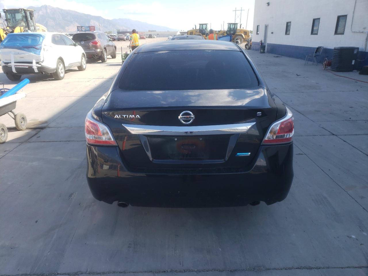 2014 Nissan Altima 2.5 VIN: 1N4AL3AP5EN220940 Lot: 70687644