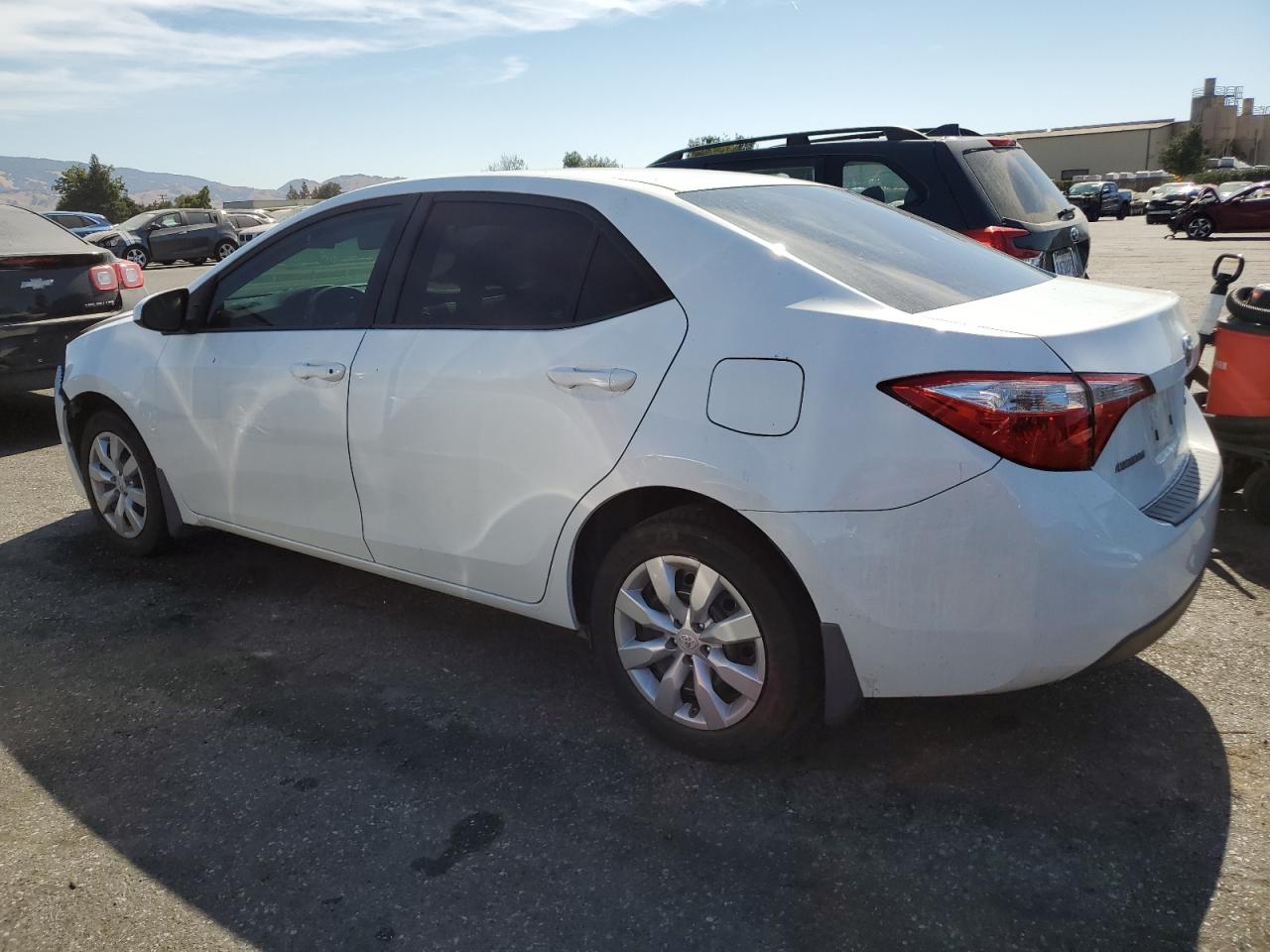 5YFBURHE4GP510854 2016 TOYOTA COROLLA - Image 2