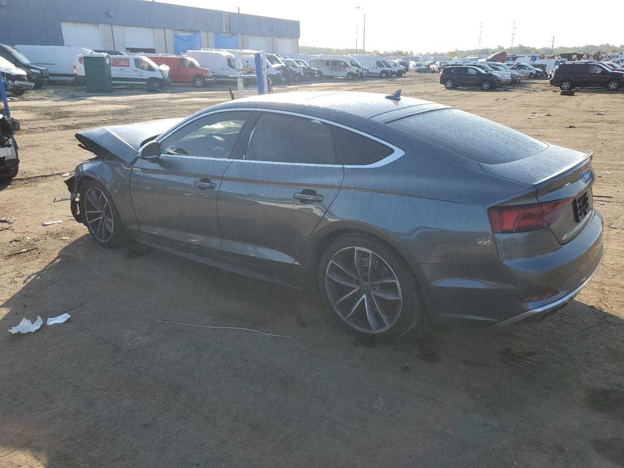 WAUB4CF57JA036360 2018 AUDI RS5 - Image 2