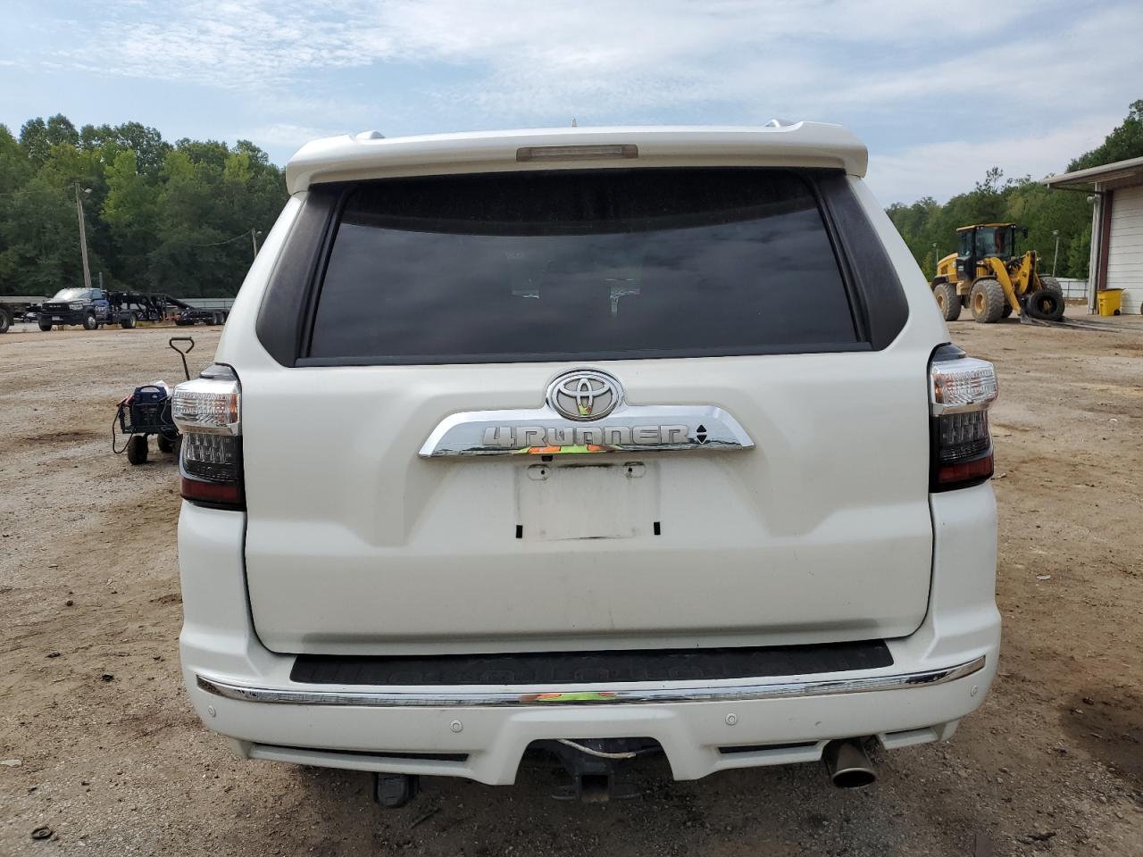 JTEZU5JR1F5095696 2015 Toyota 4Runner Sr5