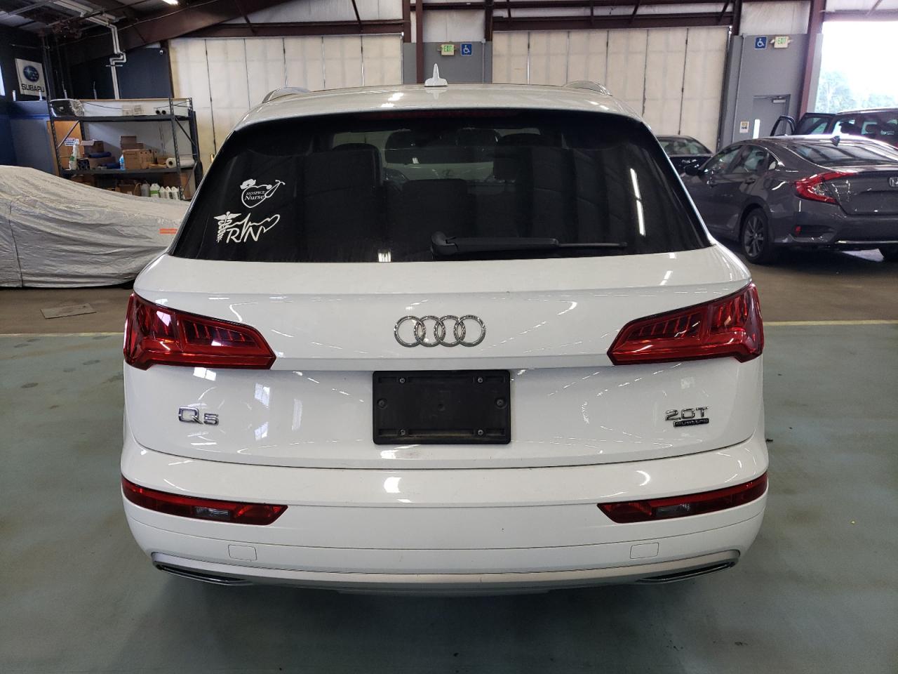 WA1ANAFY0J2018264 2018 Audi Q5 Premium