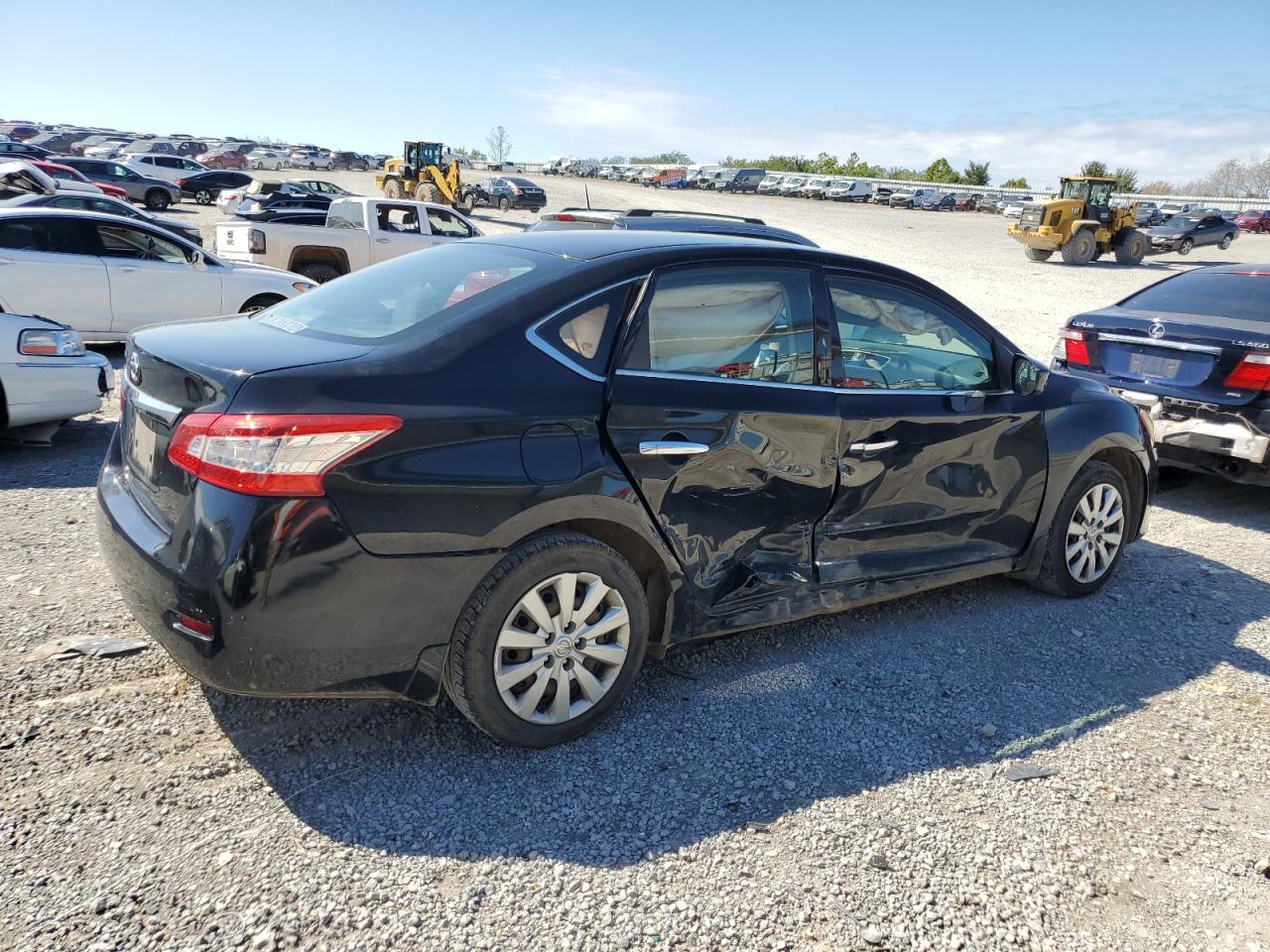 2015 Nissan Sentra - Image 3
