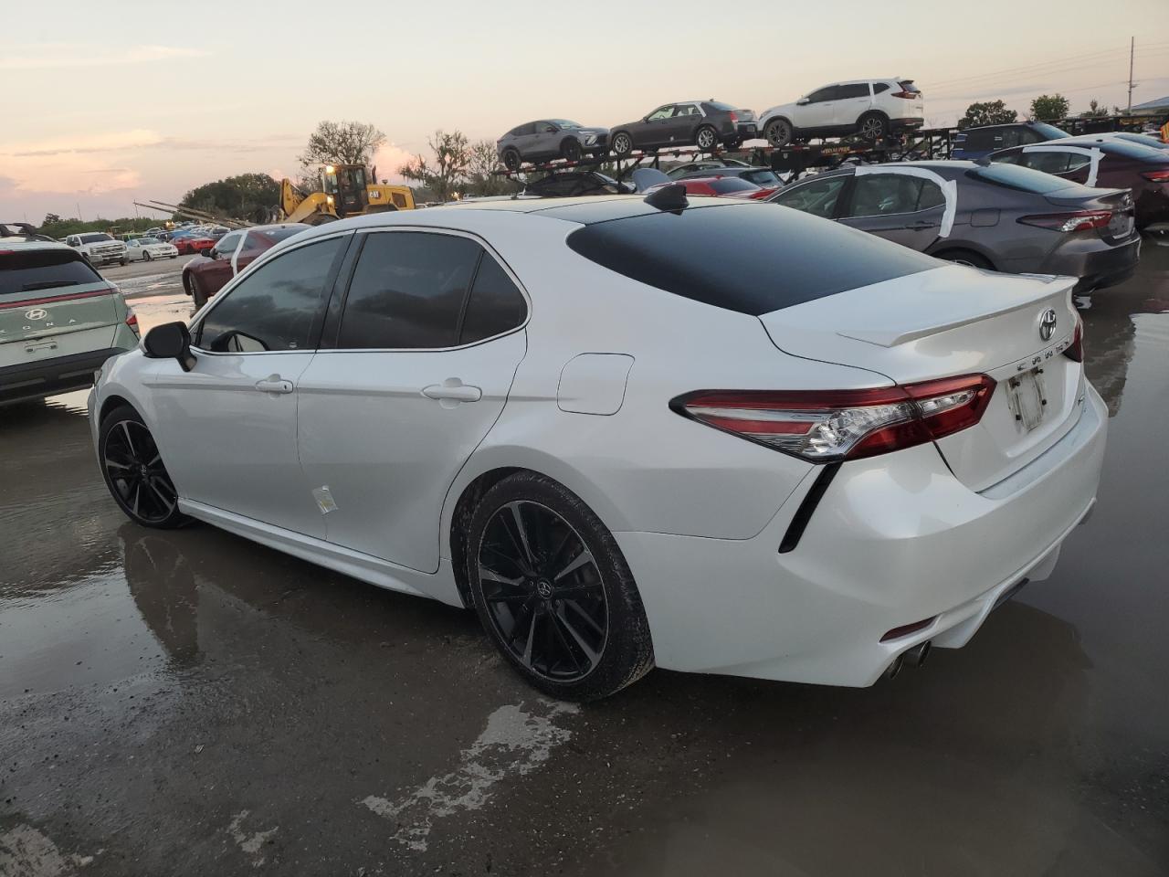 4T1B61HK8KU741457 2019 TOYOTA CAMRY - Image 2