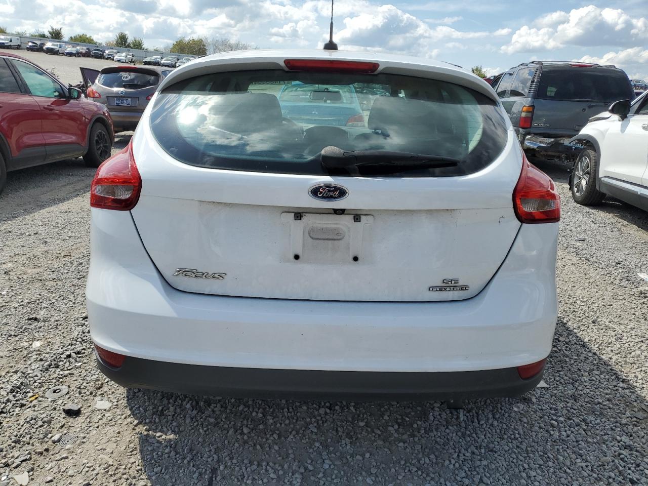 2015 Ford Focus Se VIN: 1FADP3K26FL375935 Lot: 71485864