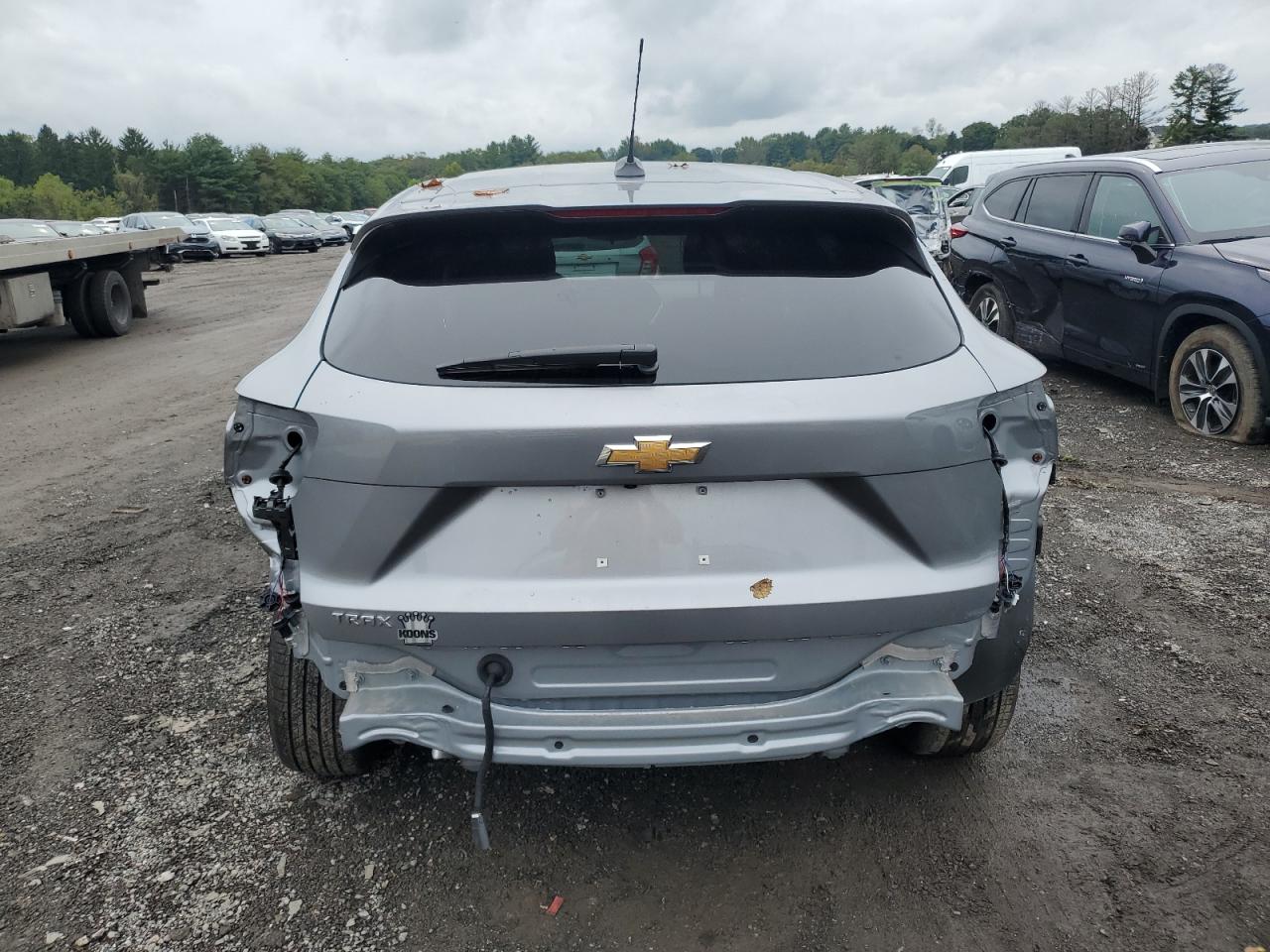 KL77LFE27RC021438 2024 Chevrolet Trax Ls