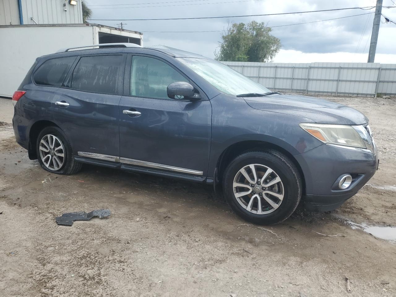2013 Nissan Pathfinder - Image 4