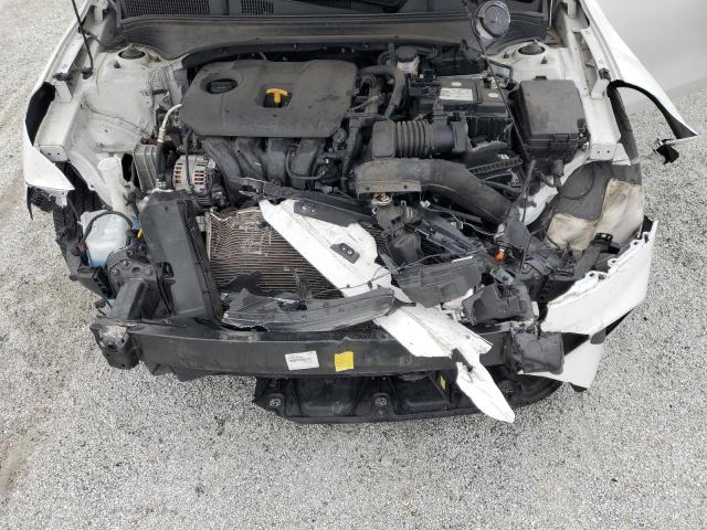 3KPF24AD8NE435621 Kia Forte FE 11