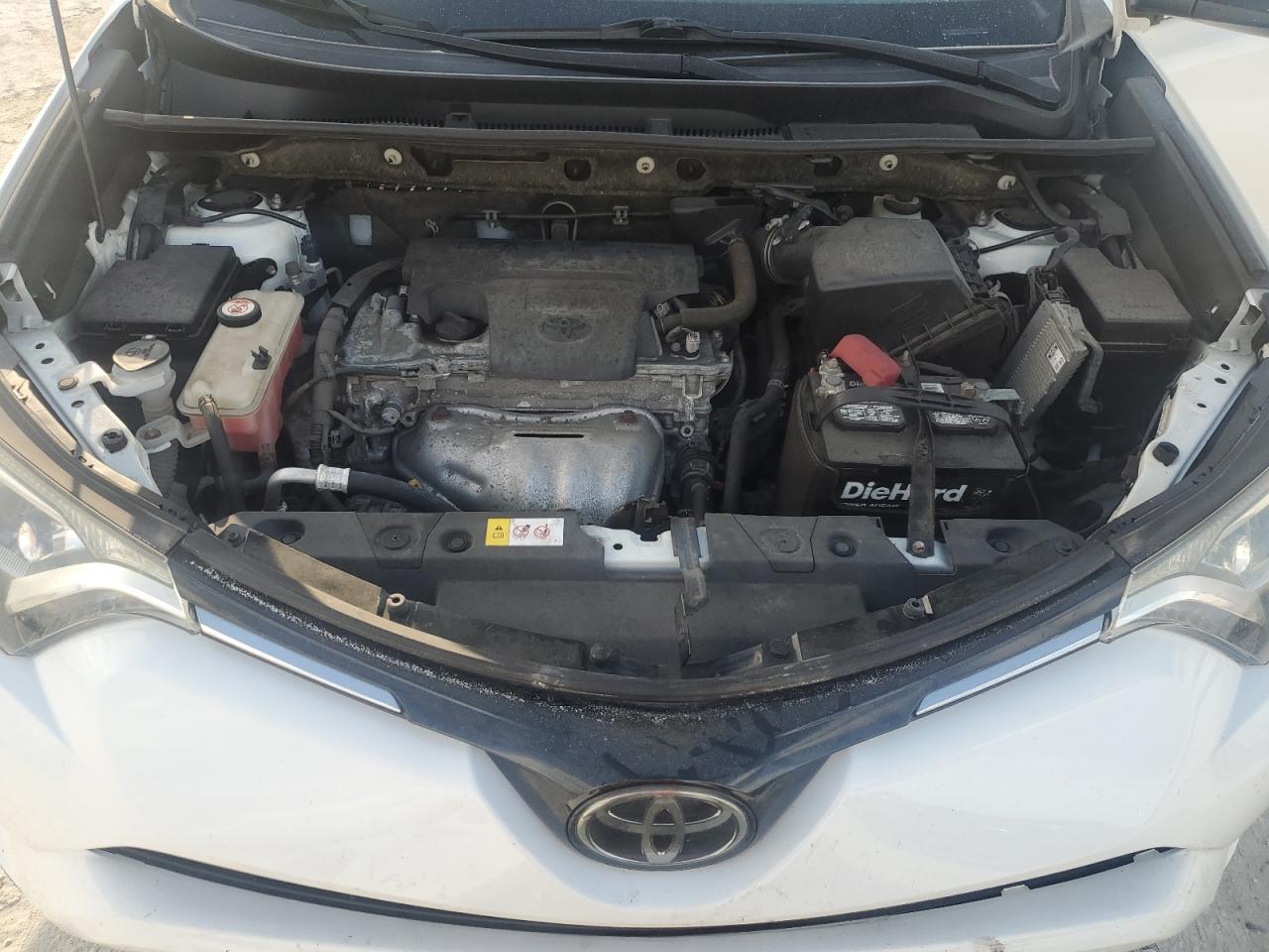 JTMRFREV8JJ183528 2018 Toyota Rav4 Adventure