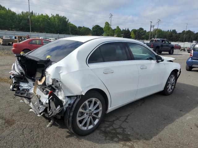  MERCEDES-BENZ A-CLASS 2019 Biały