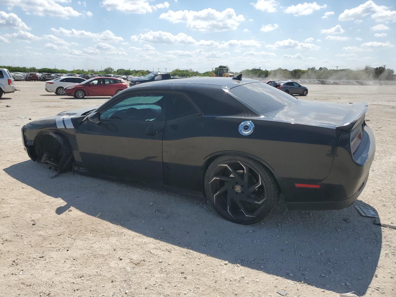 2C3CDZAG9JH333008 2018 DODGE CHALLENGER - Image 2