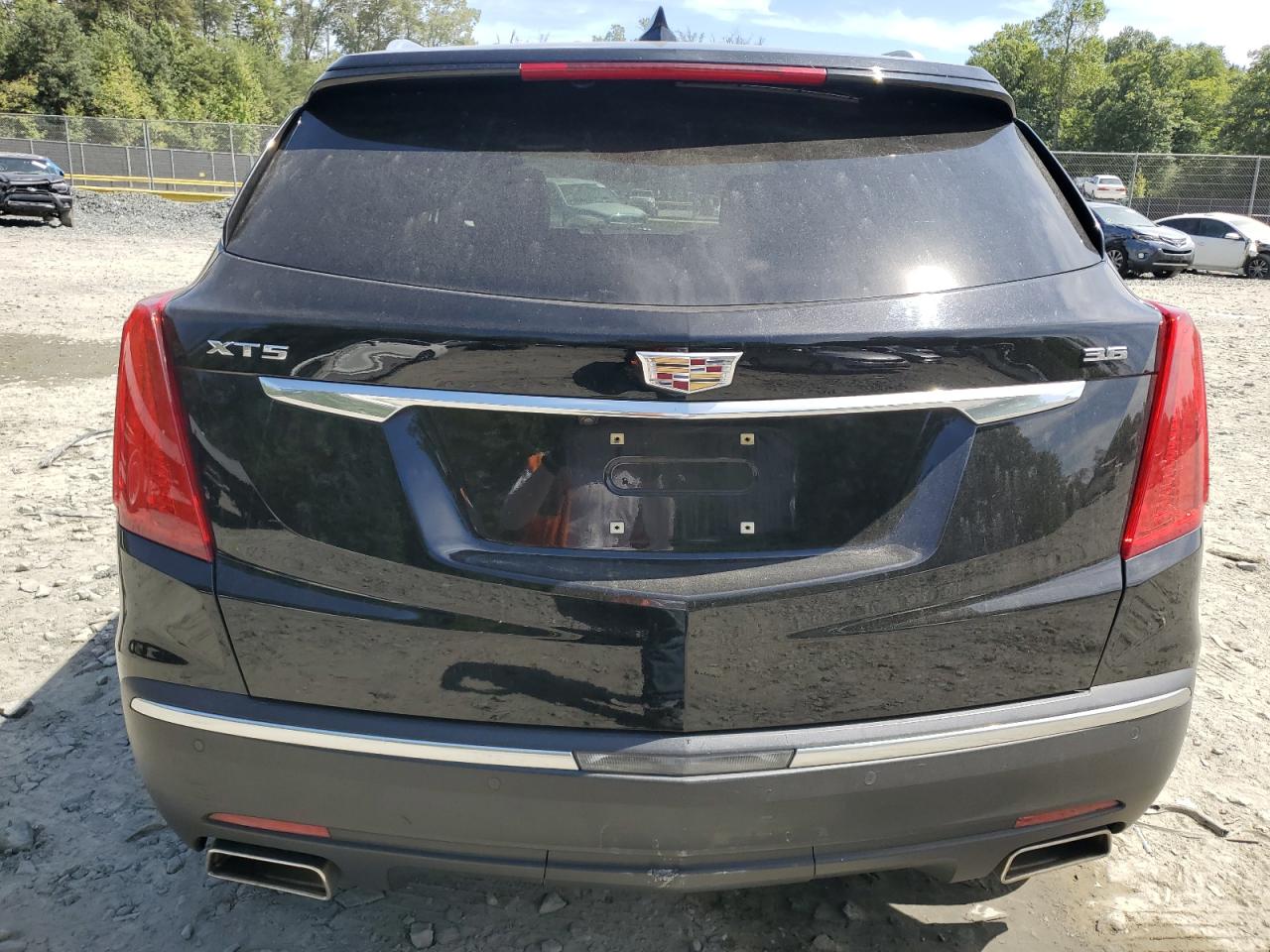 1GYKNARS8HZ184562 2017 Cadillac Xt5