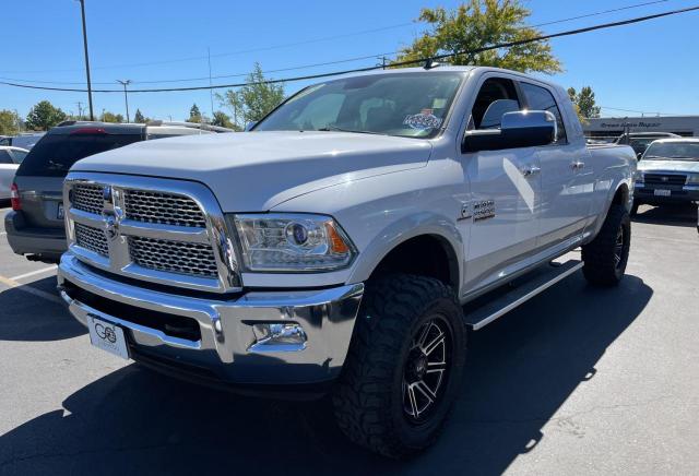 Pickups RAM 2500 2013 Biały