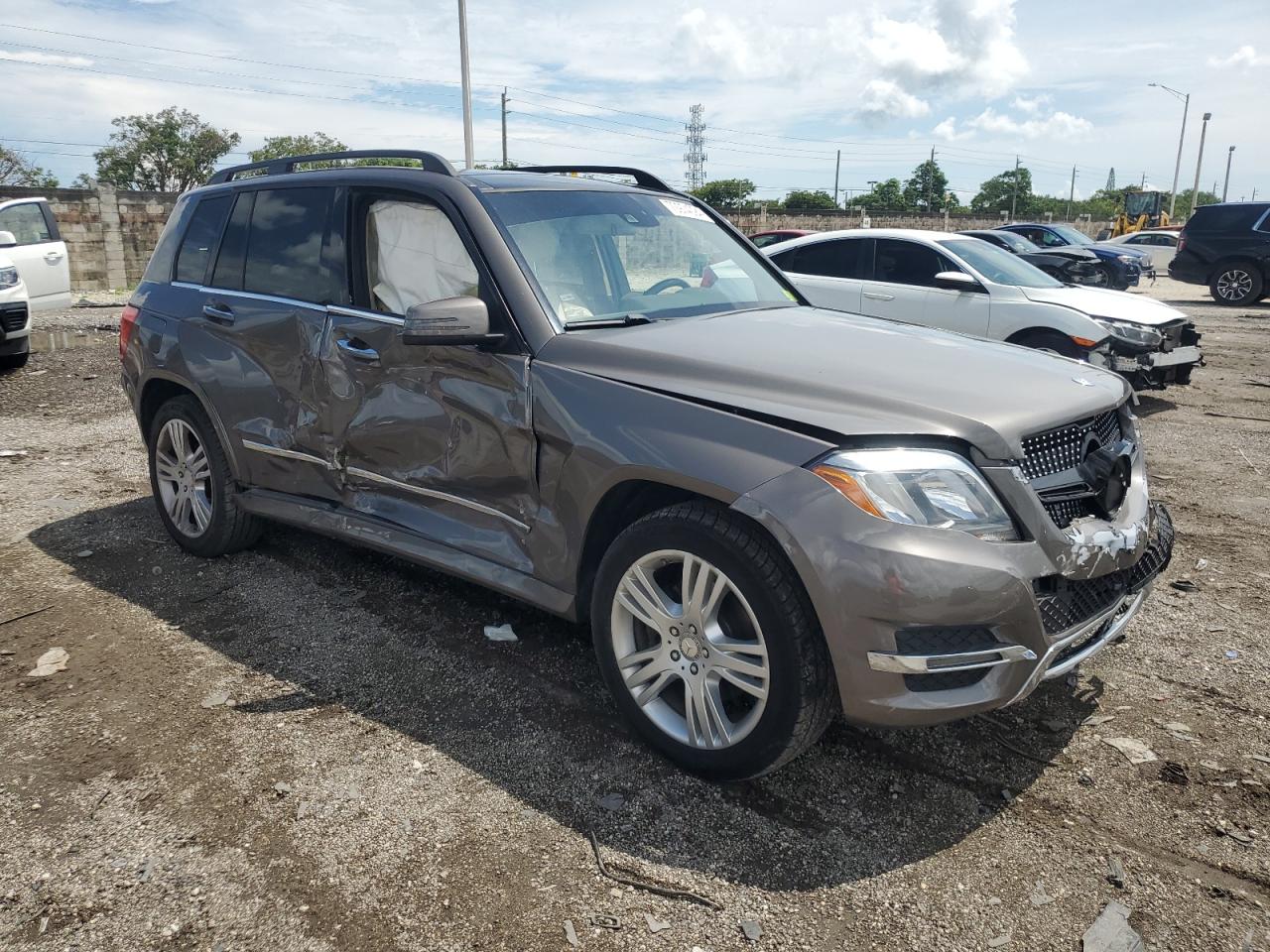 VIN WDCGG5HB9FG354610 2015 MERCEDES-BENZ GLK-CLASS no.4